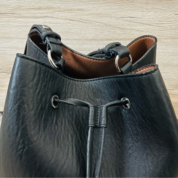 CALVIN KLEIN Bucket Bag - Picture 8 of 15